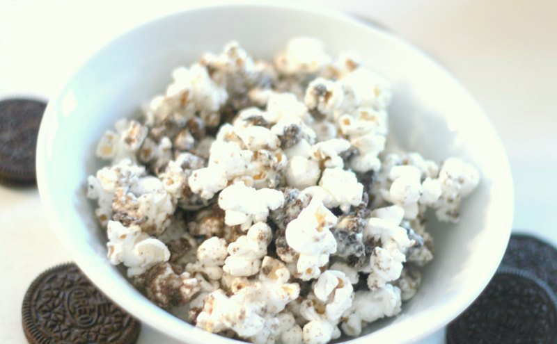 Cookies and Cream Popcorn