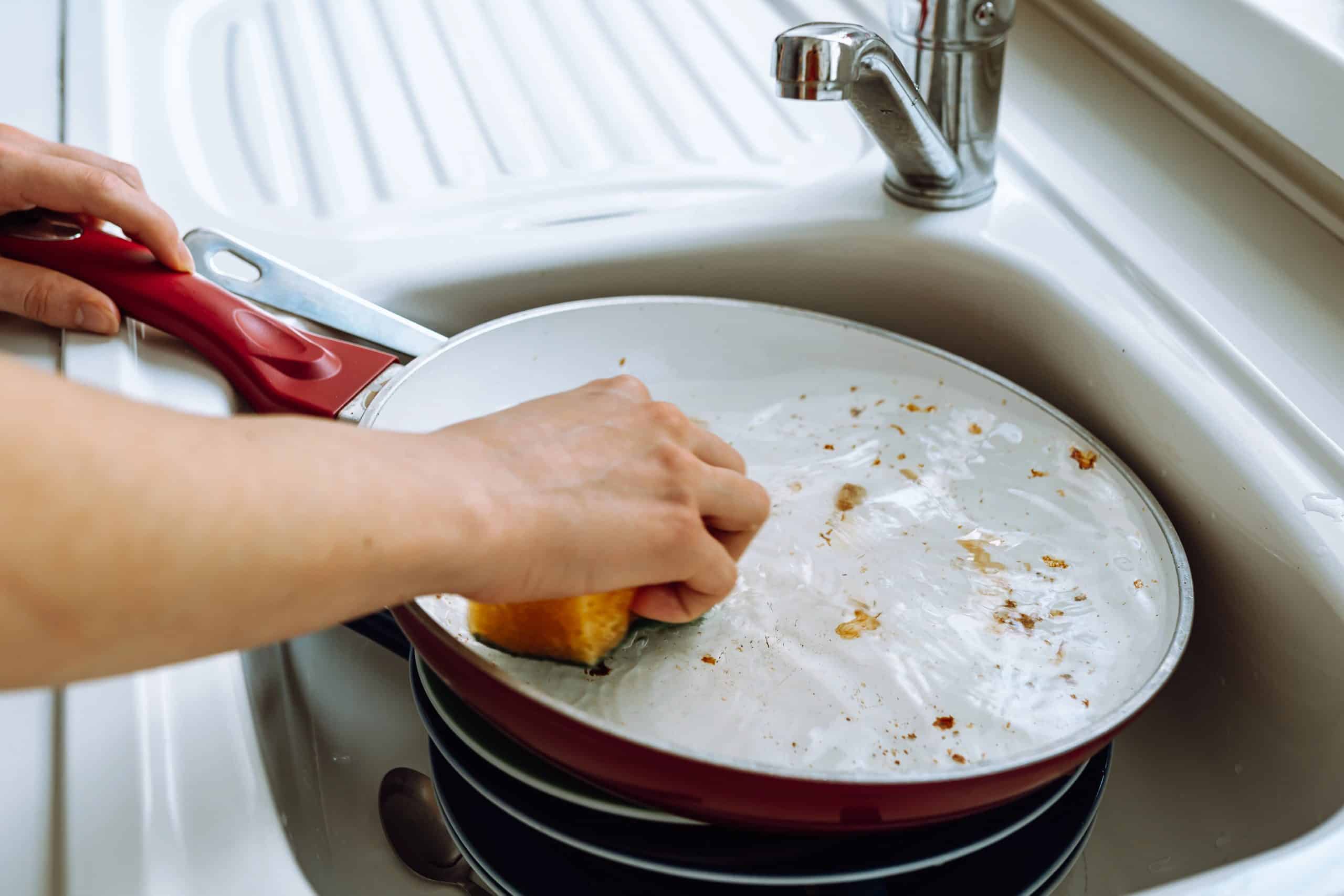 Can You Use Steel Wool To Clean Ceramic Cookware?