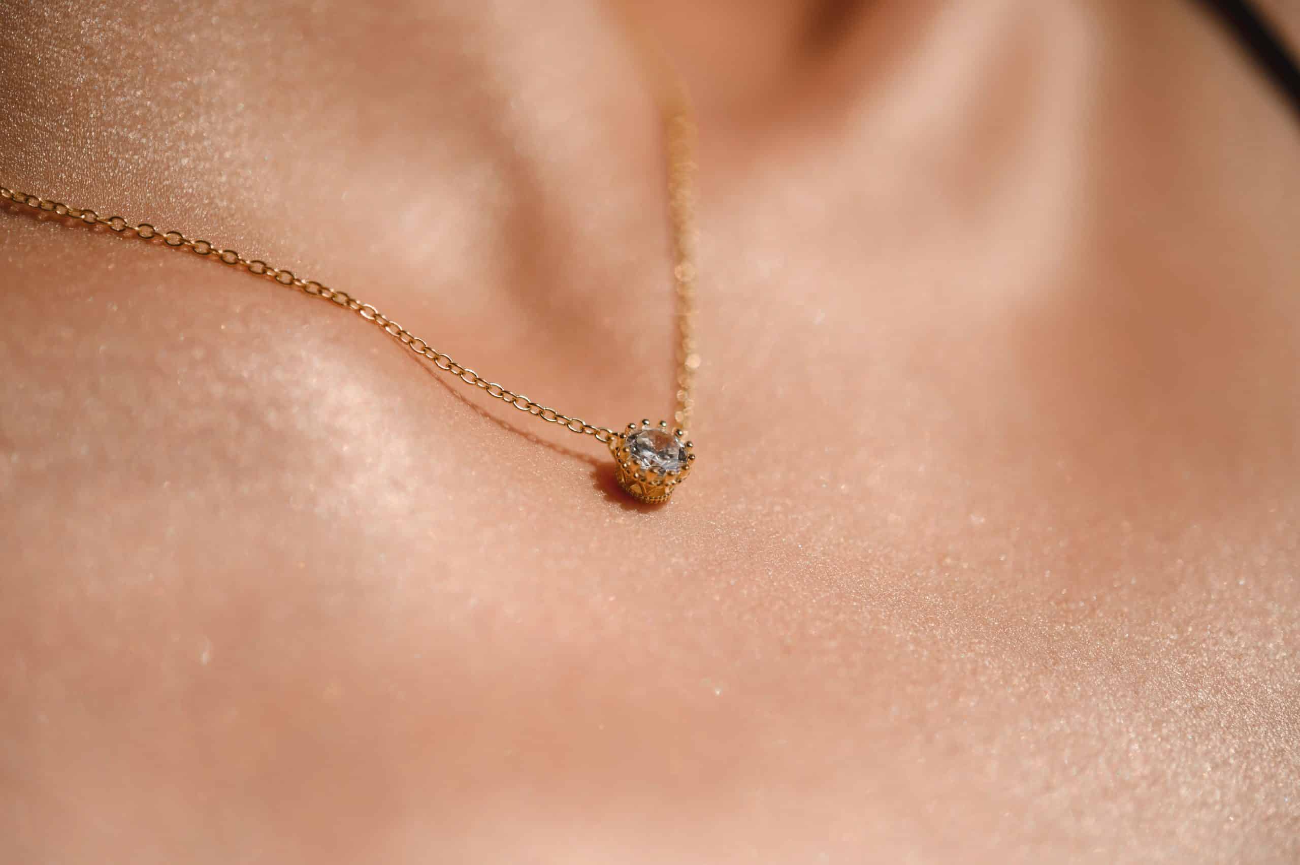 A Dainty Diamond Necklace That Makes a Beautiful First Mother&rsquo;s Day Gift